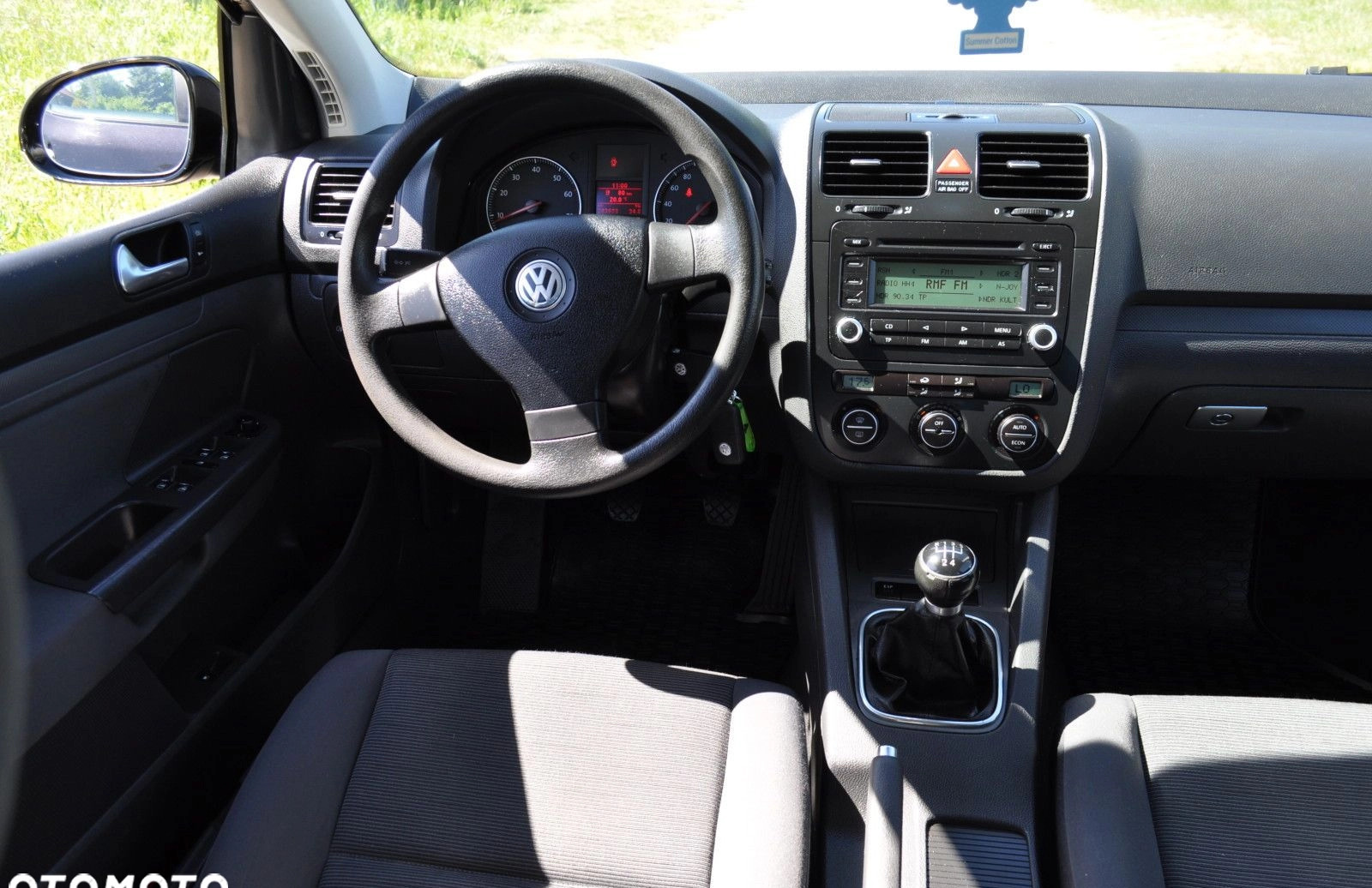 Volkswagen Golf cena 10400 przebieg: 287000, rok produkcji 2005 z Nidzica małe 137